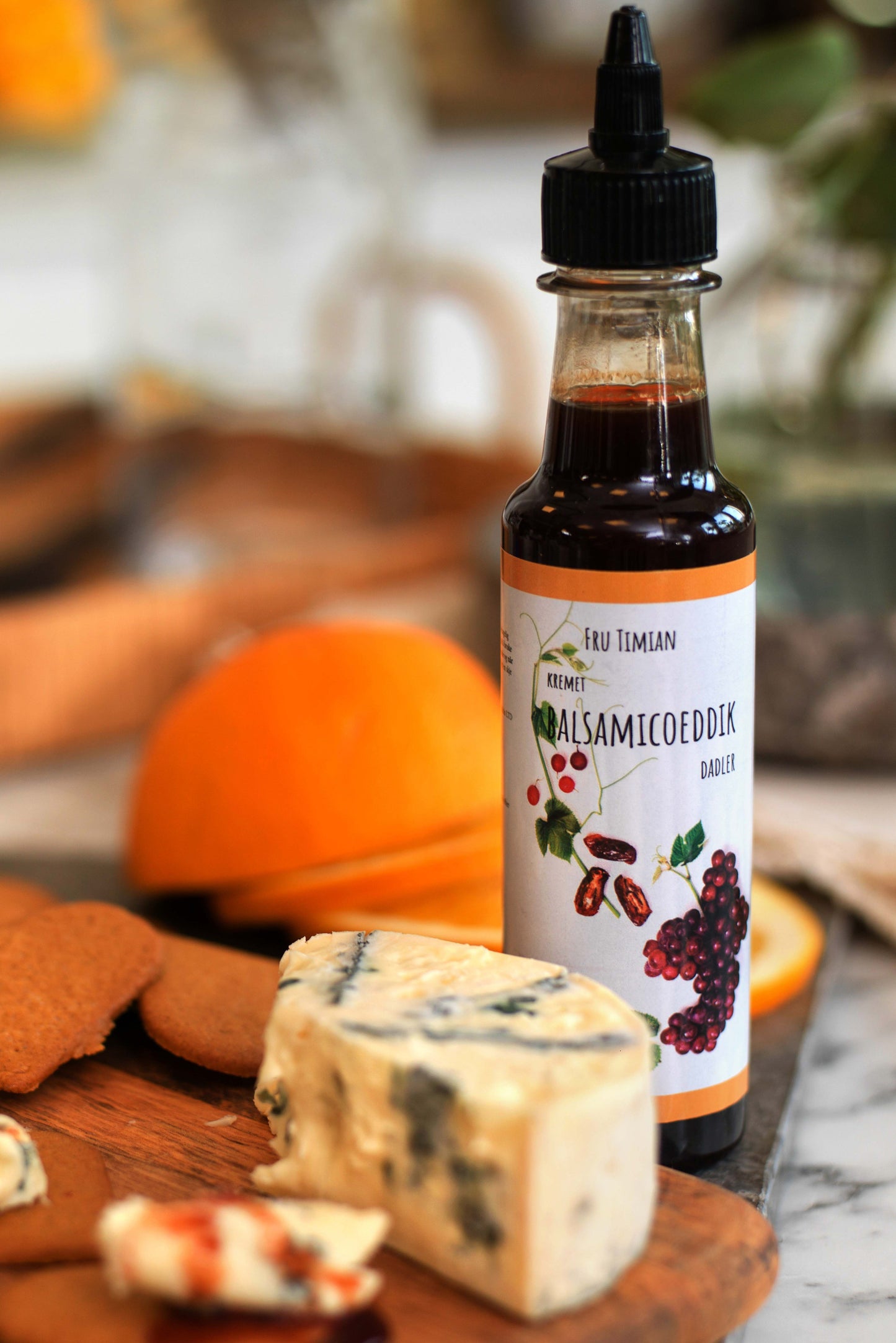 Kremet balsamicoeddik med dadler - Fru Timian Nettbutikk