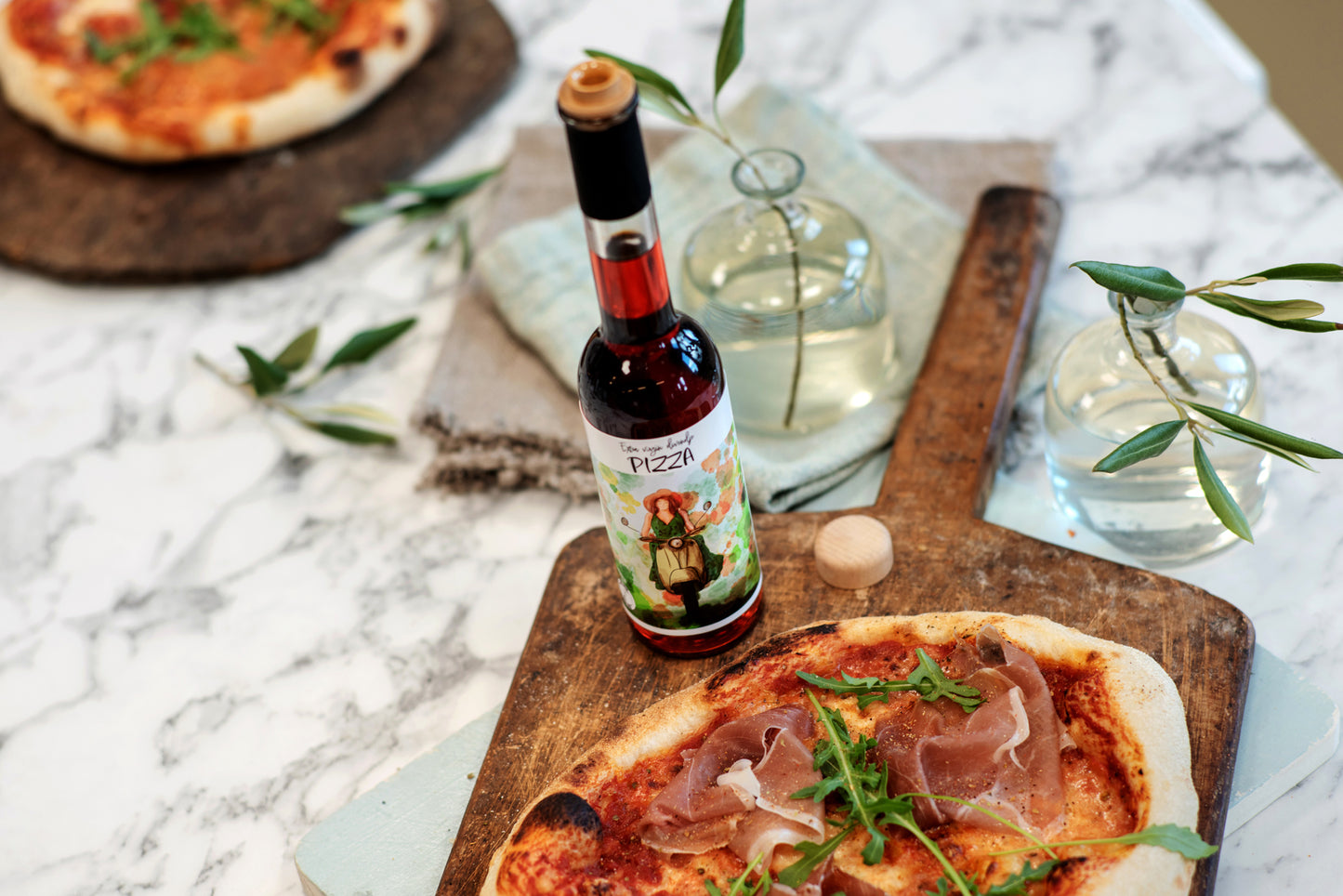 PIZZAOLJE av extra virgin olivenolje, chili og hvitløk 250 ml
