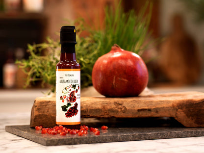 Kremet balsamicoeddik med granateple og jordbær - Fru Timian Nettbutikk